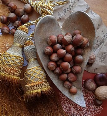 Фундук "Трапезундский" (средний срок созревания, перекрёстное опыление, садить по 2 шт)  - фото 6